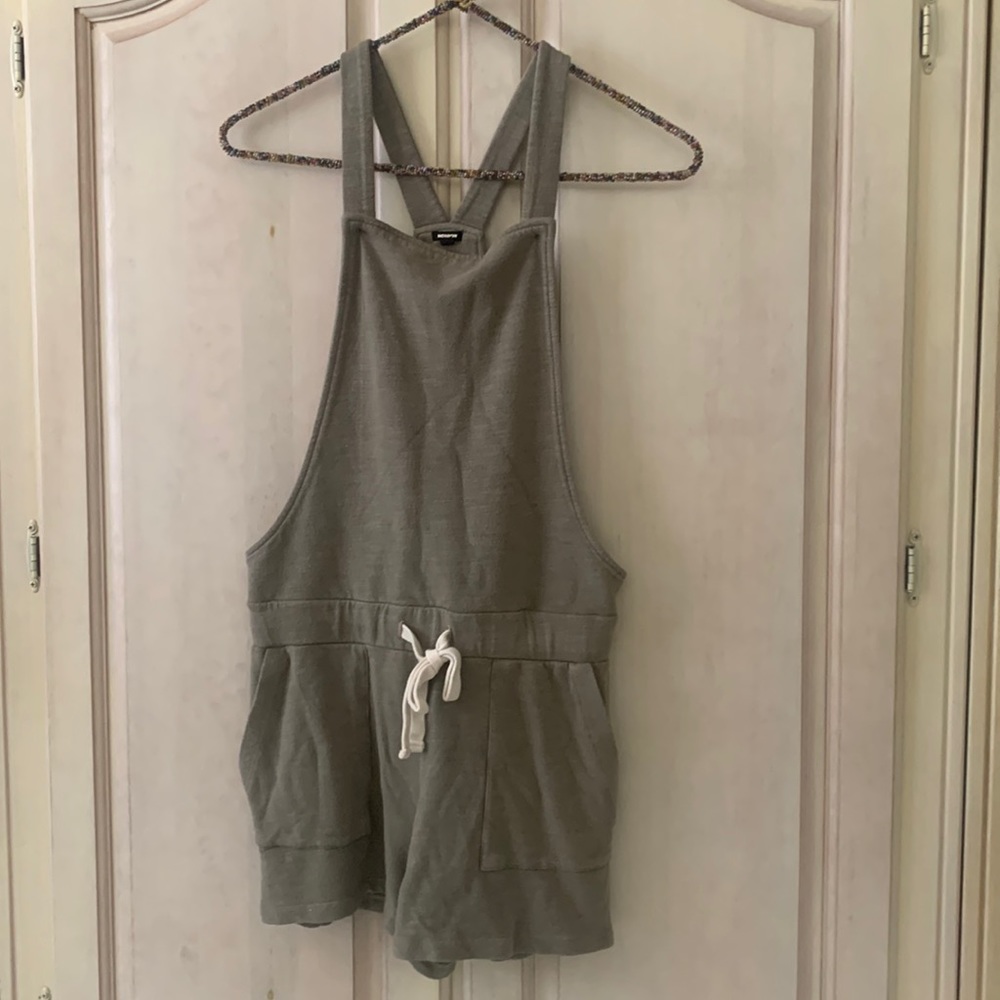 Monrow Short Overall • Size XS